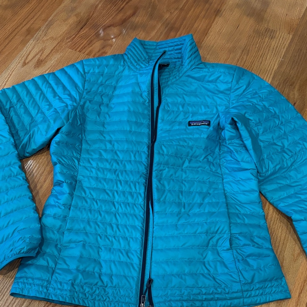 Patagonia Women's Vibrant Blue Puffer Jacket